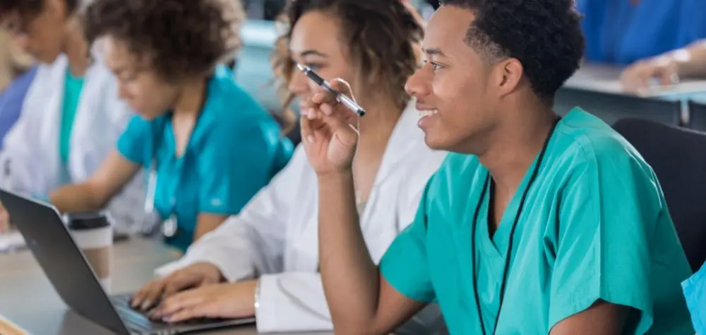 best-online-pre-med-programs