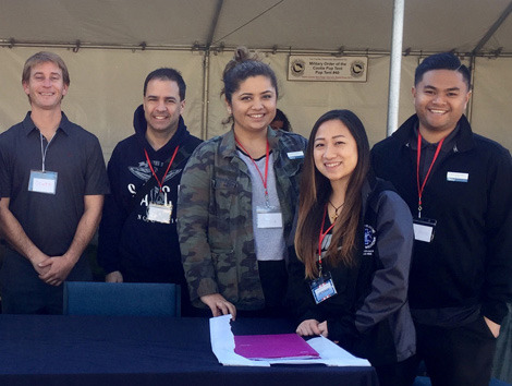 SCU studends volunteering for homeless veterans